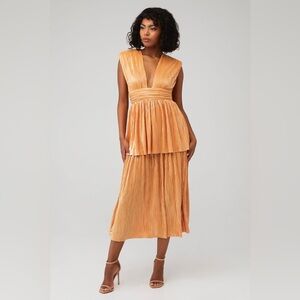 Sabina Musayev
Women's Orange Ophelia Pleated Maxi Dress Large‎